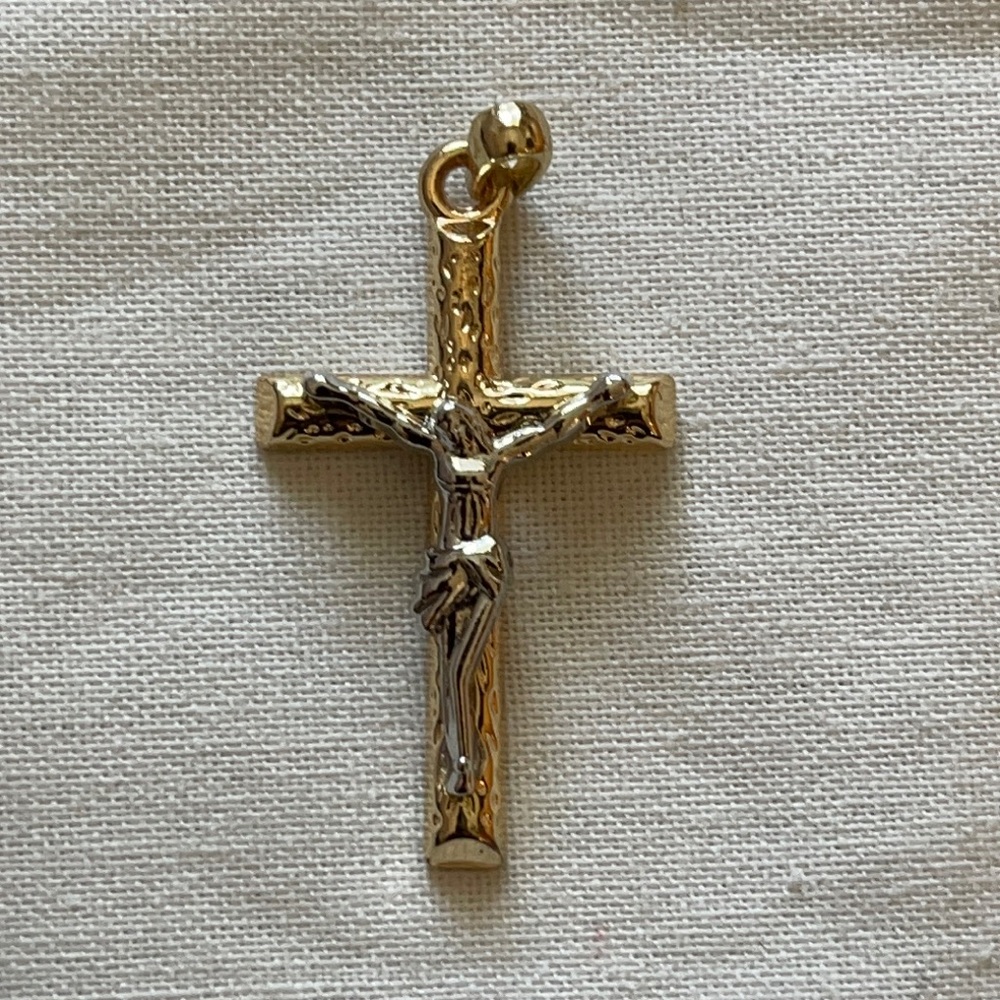Religious Christian Crucifix Jesus Cross Pendant